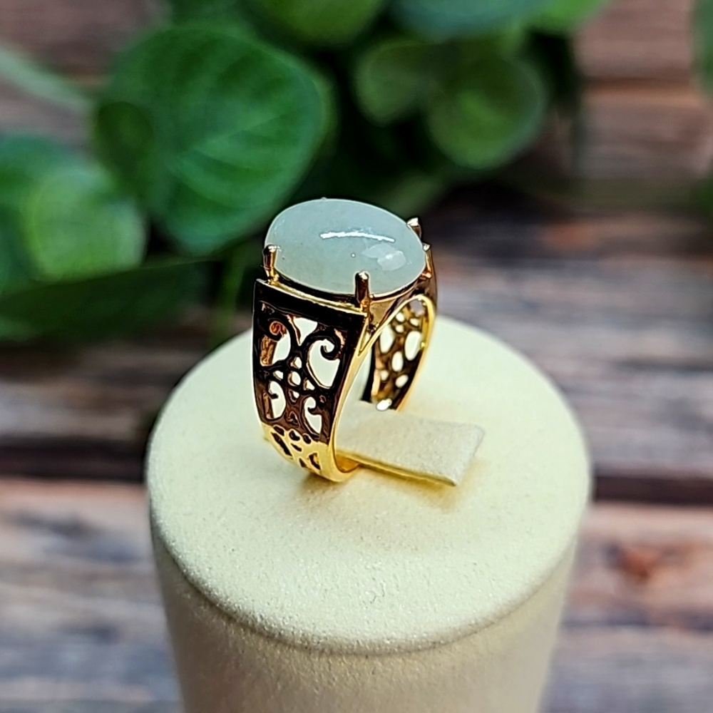 BEAUTIFUL OVAL JADE CUSTOM 14KT YELLOW GOLD FILIGREE RING - Picture 4 of 13